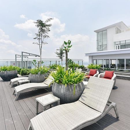Suasana Private Suites By Subhome Johor Bahru Exterior foto