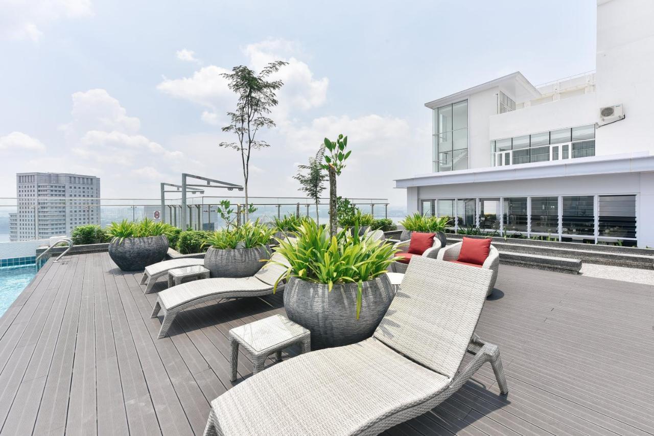 Suasana Private Suites By Subhome Johor Bahru Exterior foto